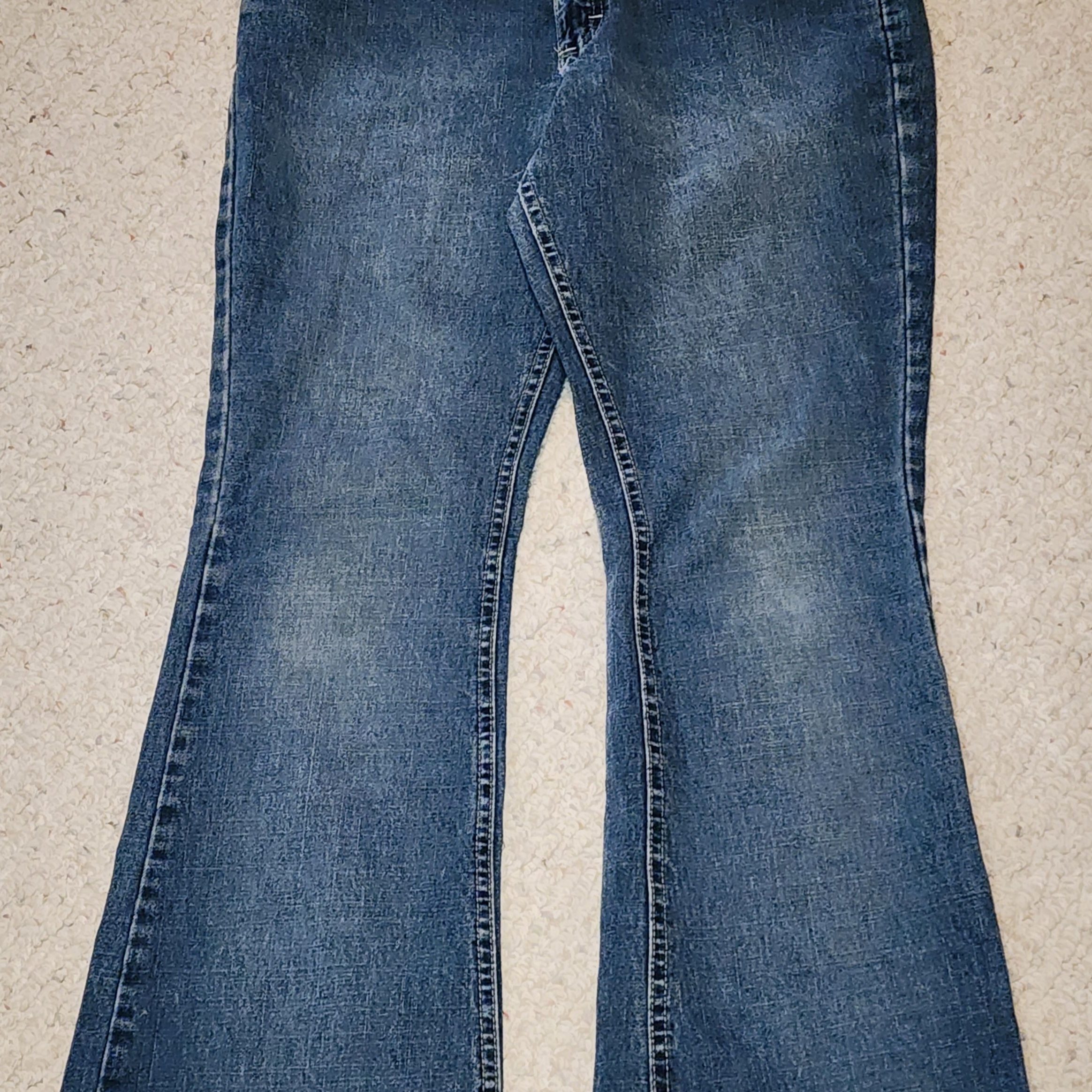 Vintage, Women's Flare Jeans In Classic Blue